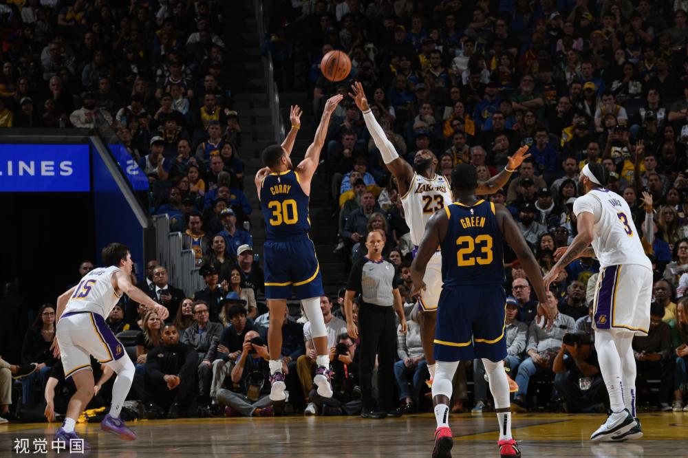 己的特别故 己的特别故